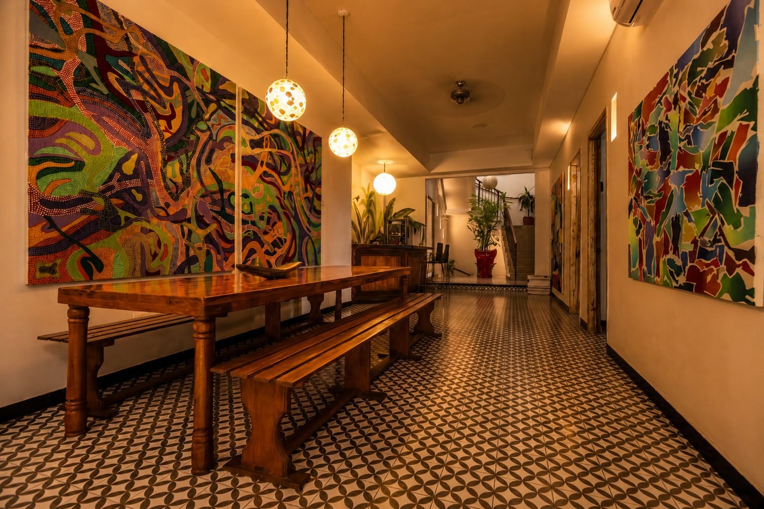 Dining room at Ivy House